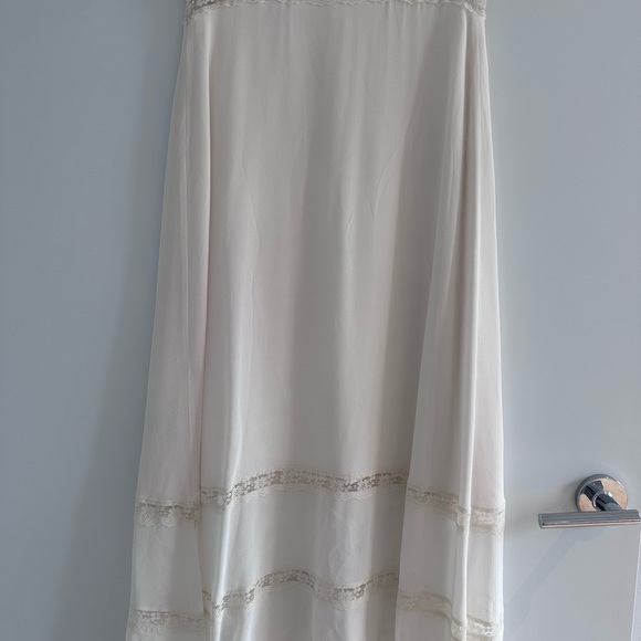 Reformation Woodson Dress - Picture 15 of 16